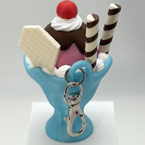 Ice Cream Sundae Fidget Clicker 3D Print